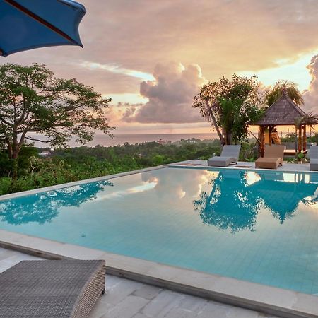 Plumeria Np Batununggul المظهر الخارجي الصورة